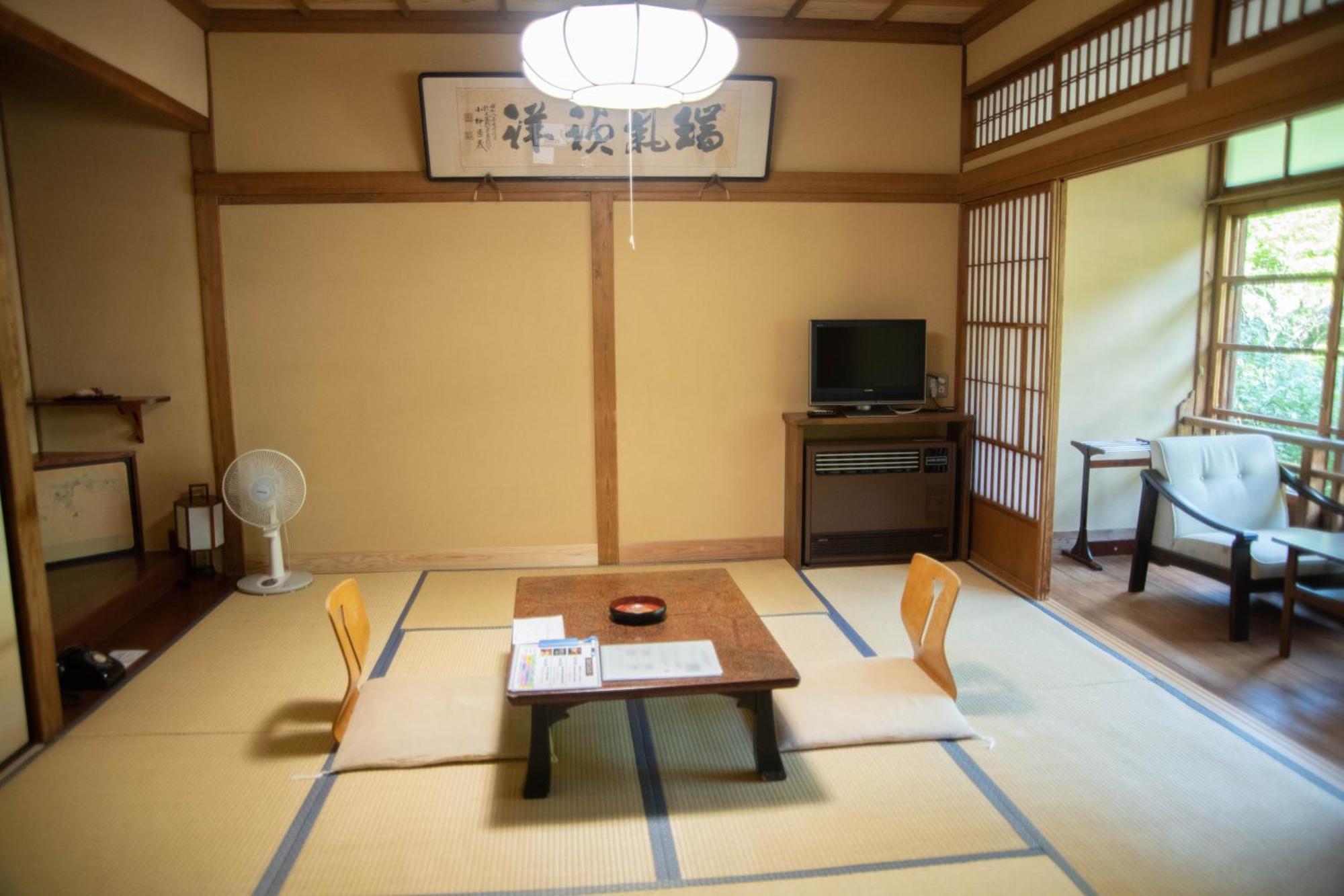 Houshi Onsen Chojukan Minakami Exterior foto